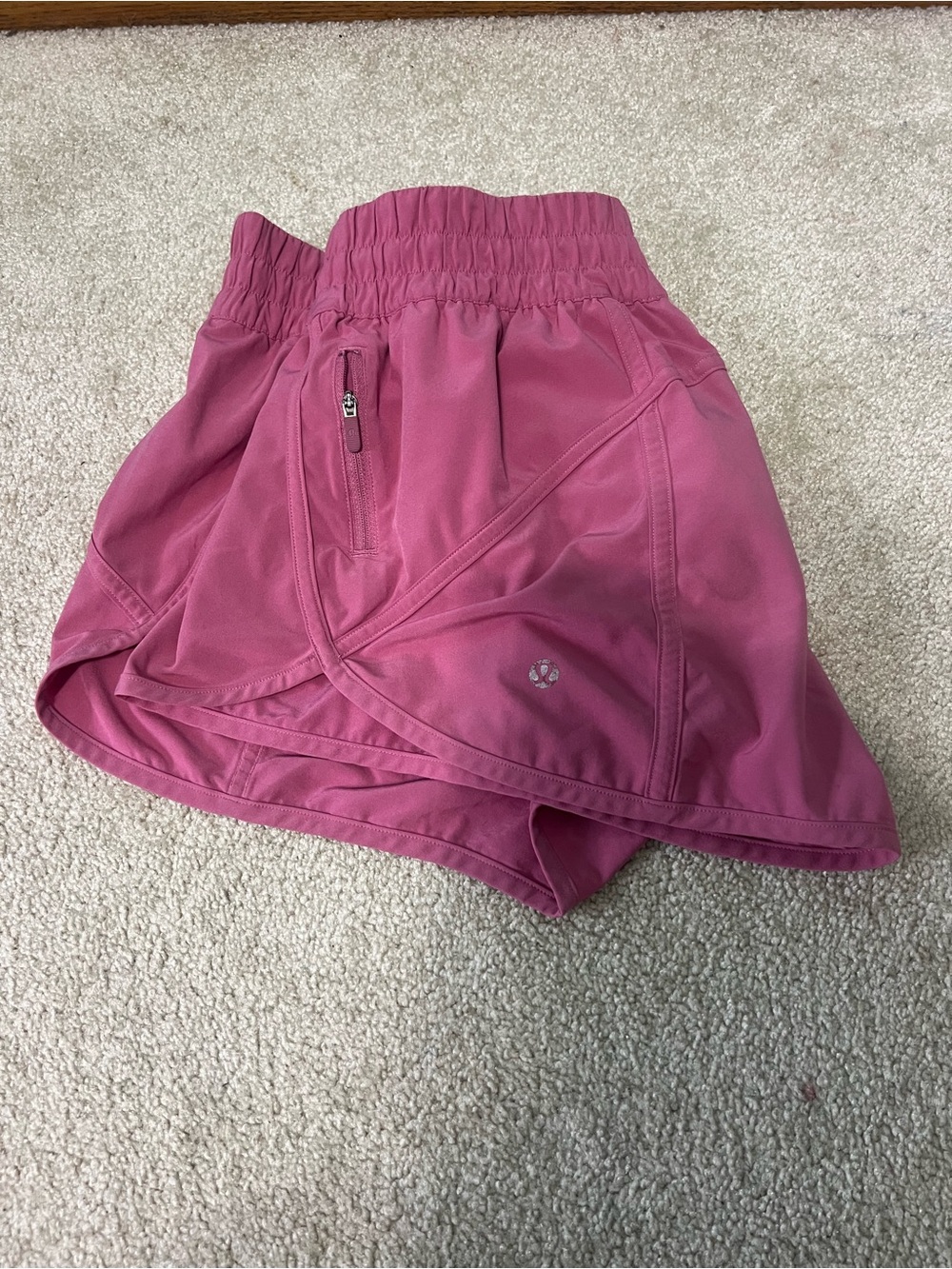 lululemon athletica hotty hot Pink Athletic shorts with Zipper Pocket